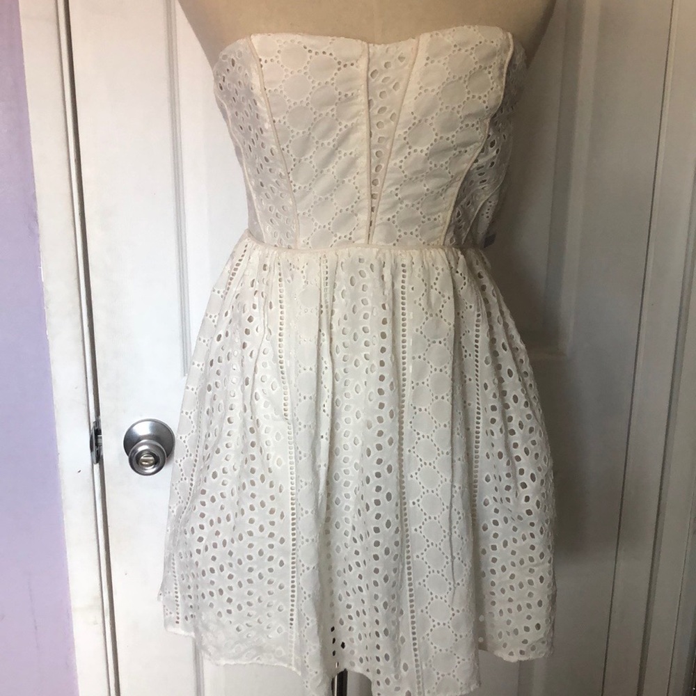 NWT Kimchi Blue off white strapless dress.